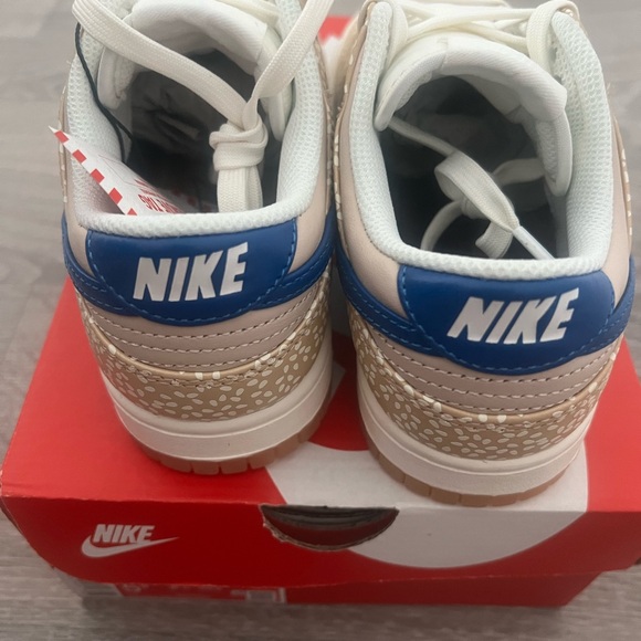 Nike Dunk Low “Montreal Bagel” - Picture 2 of 3